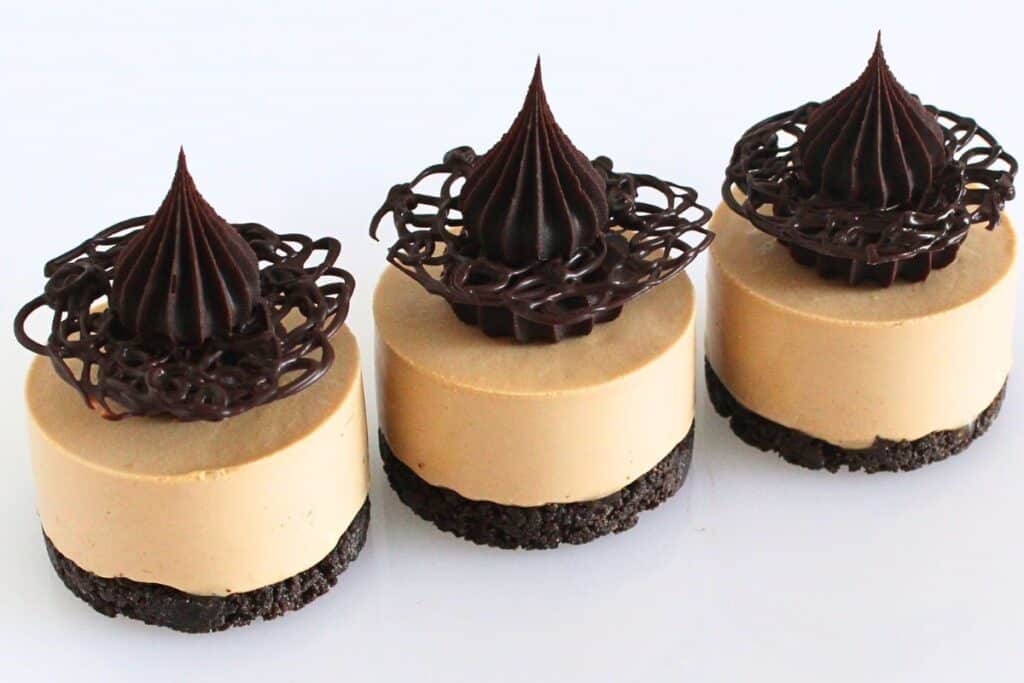 Mini Mars Bar Cheesecakes 1