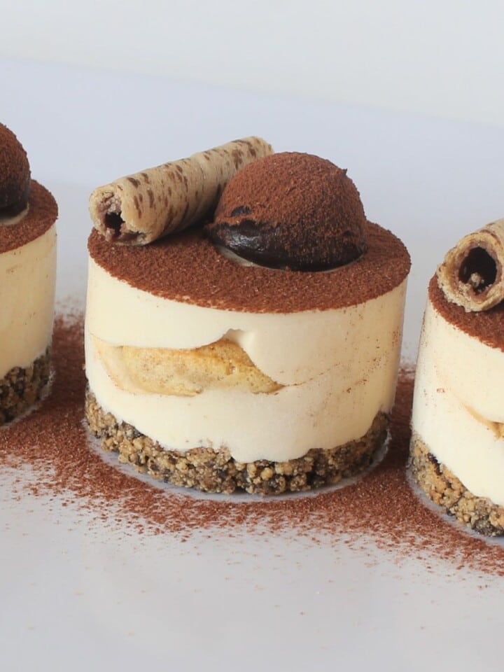 Mini Tiramisu Cheesecakes