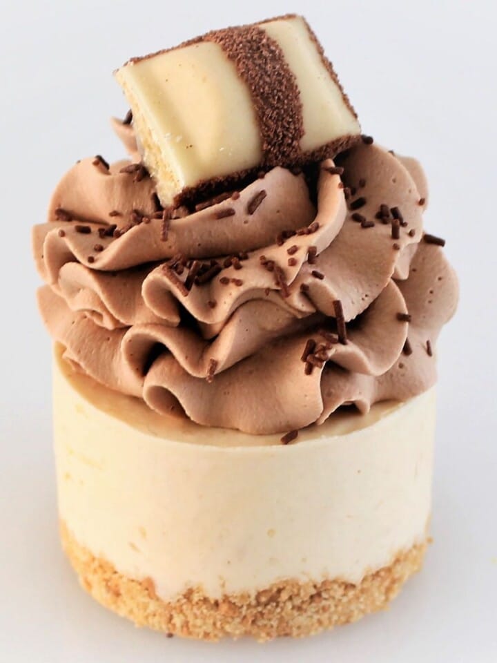Kinder Bueno Mini Cheesecakes Recipe