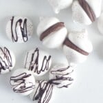Swiss Meringue Kisses Cupcake Savvy