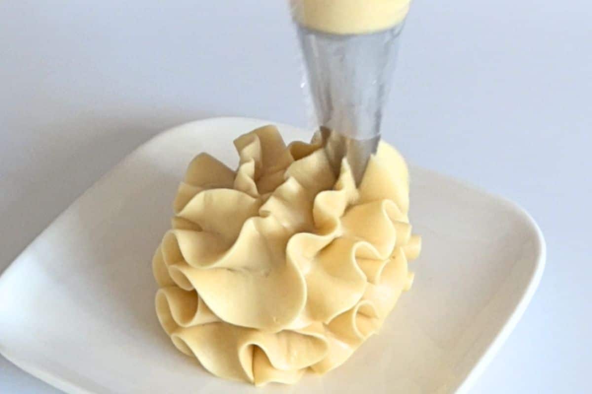 Vietnamese Coffee Buttercream Cupcake Savvy