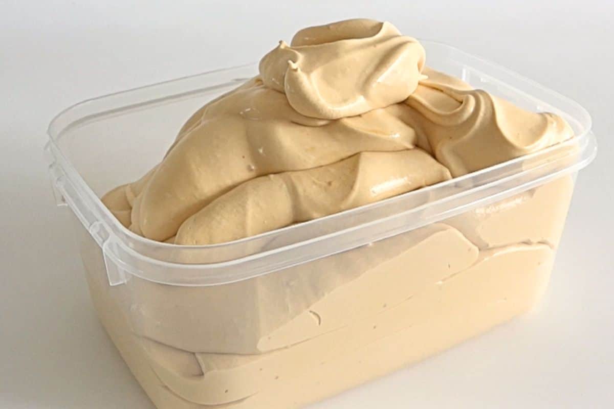 Bourbon Caramel Ice Cream Cupcake Savvy (5)