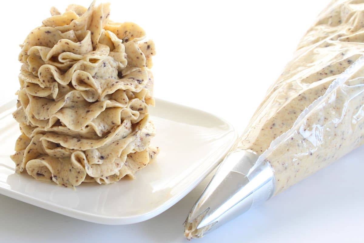 Chocolate Chip Cookie Buttercream Cupcake Savvy (3)