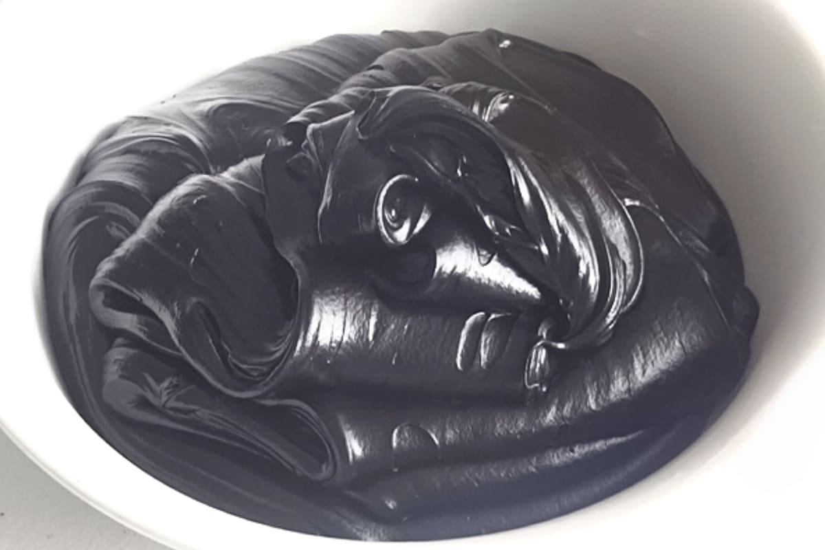 Black Chocolate Ganache Cupcake Savvy (2)