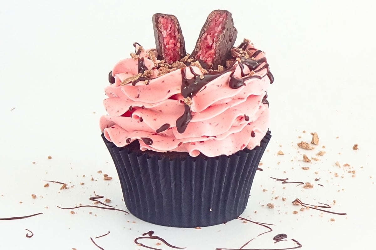 Cherry Buttercream Cupcake Savvy