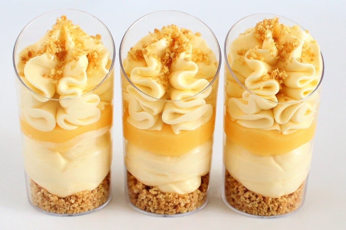 Lemon Curd Cheesecake Cupcake Savvy