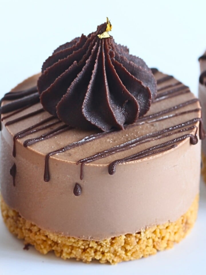 Mini Chocolate CheesecakesCupcake Savvy