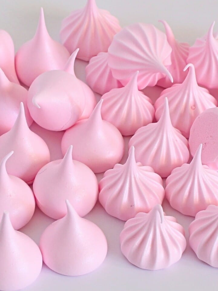 Mini Meringue Kisses Cupcake Savvy