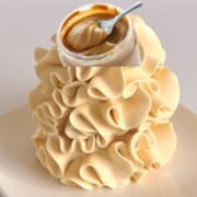 Peanut Butter Buttercream Cupcake Savvy (1)