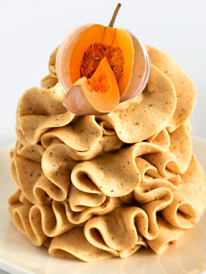 Pumpkin Spice Buttercream Cupcake Savvy (1)