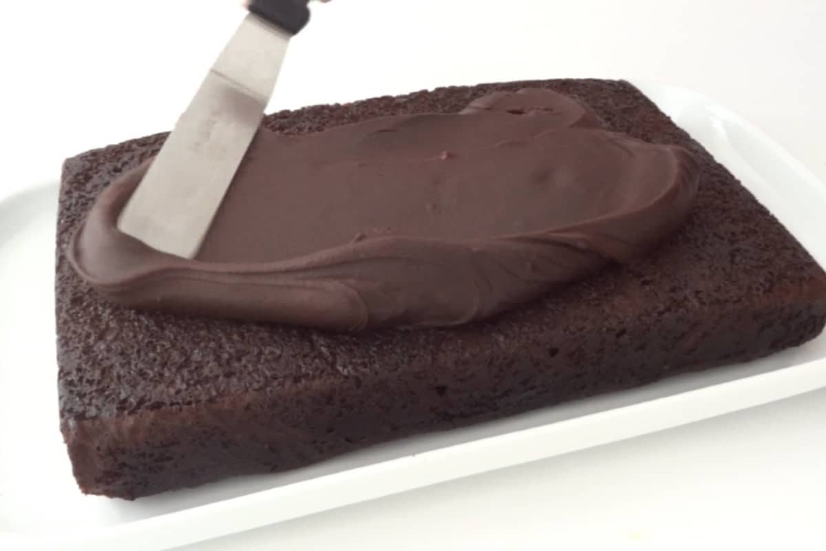 Chocolate Fudge Frosting Cupcake Savvy (1)