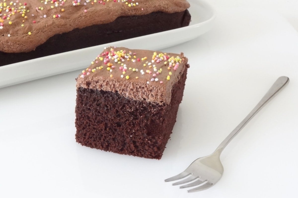 Chocolate Sheet Cake Cupcake Savvy (1)