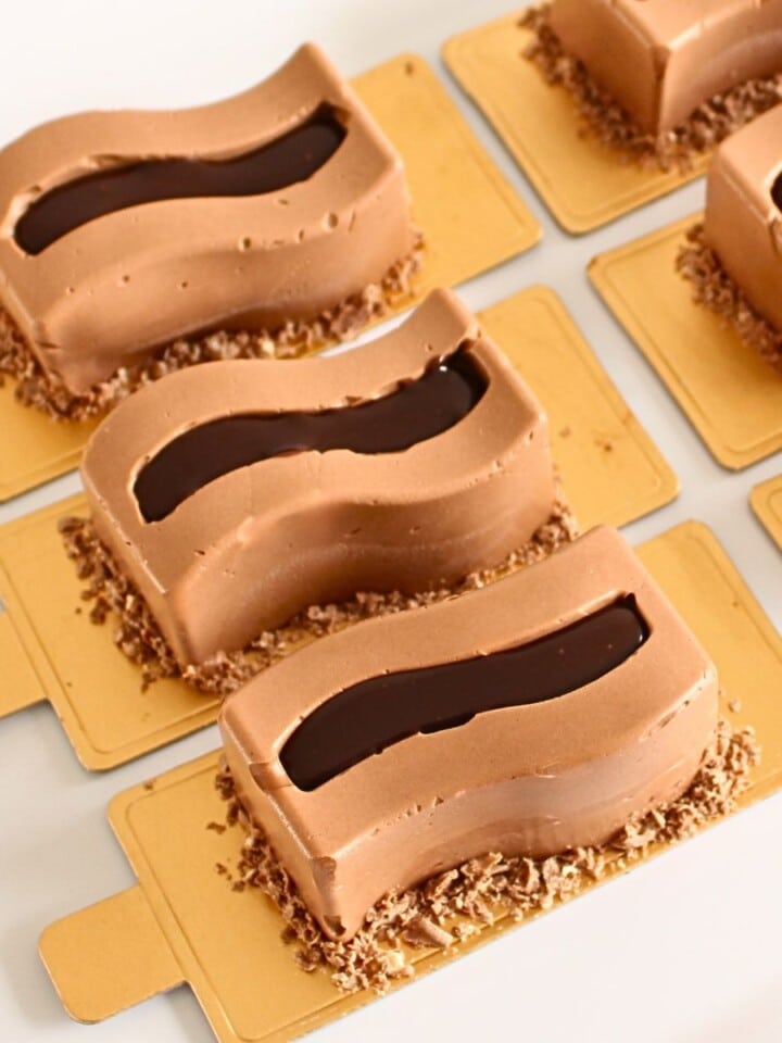 Eggless Chocolate Mousse Cupcake Savvy