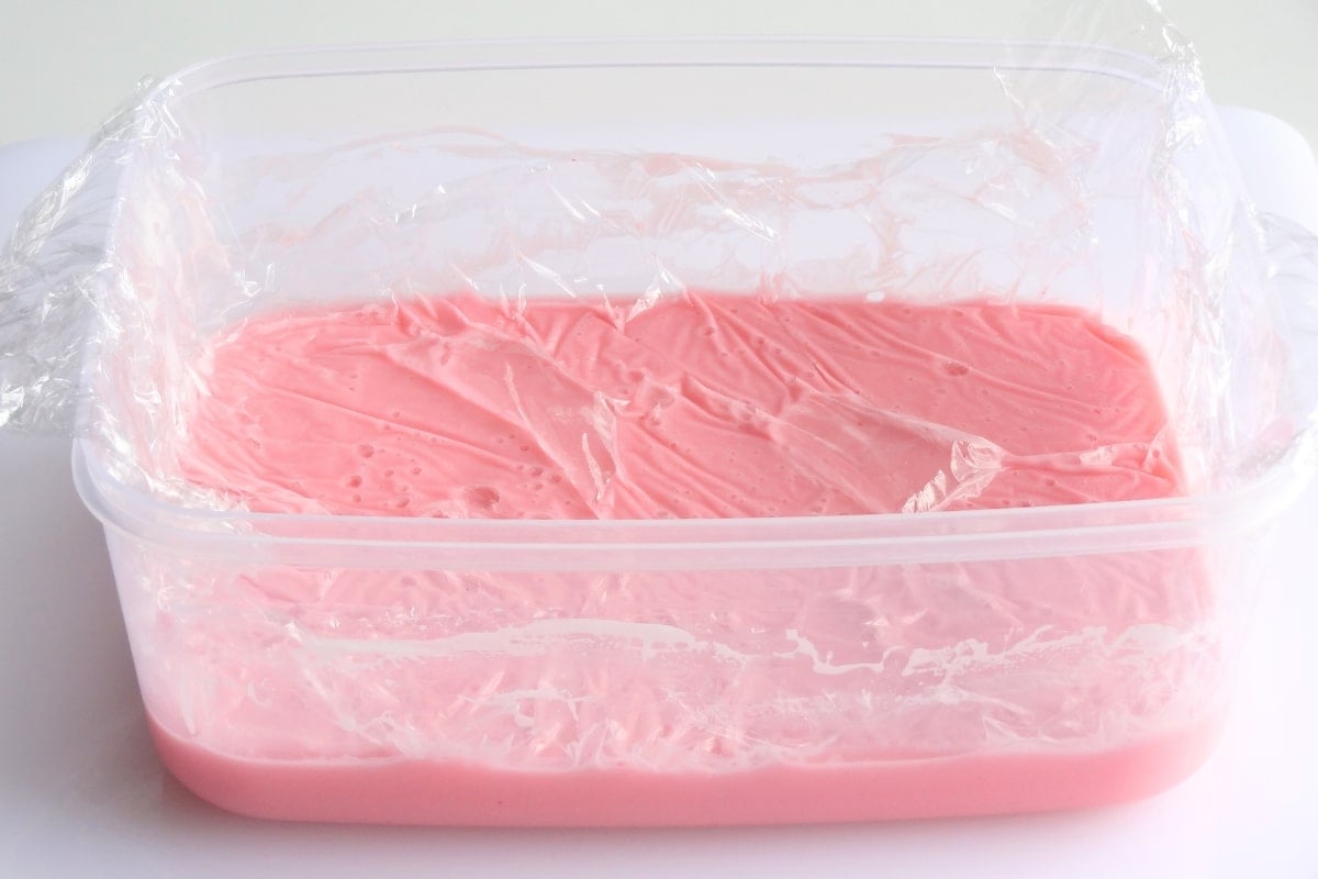 Pink Chocolate Ganache Cupcake Savvy (2)