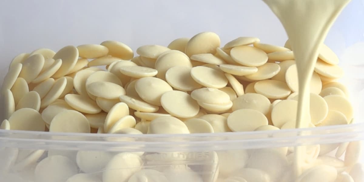 Pink Chocolate Ganache How To Make Cupcake Savvy