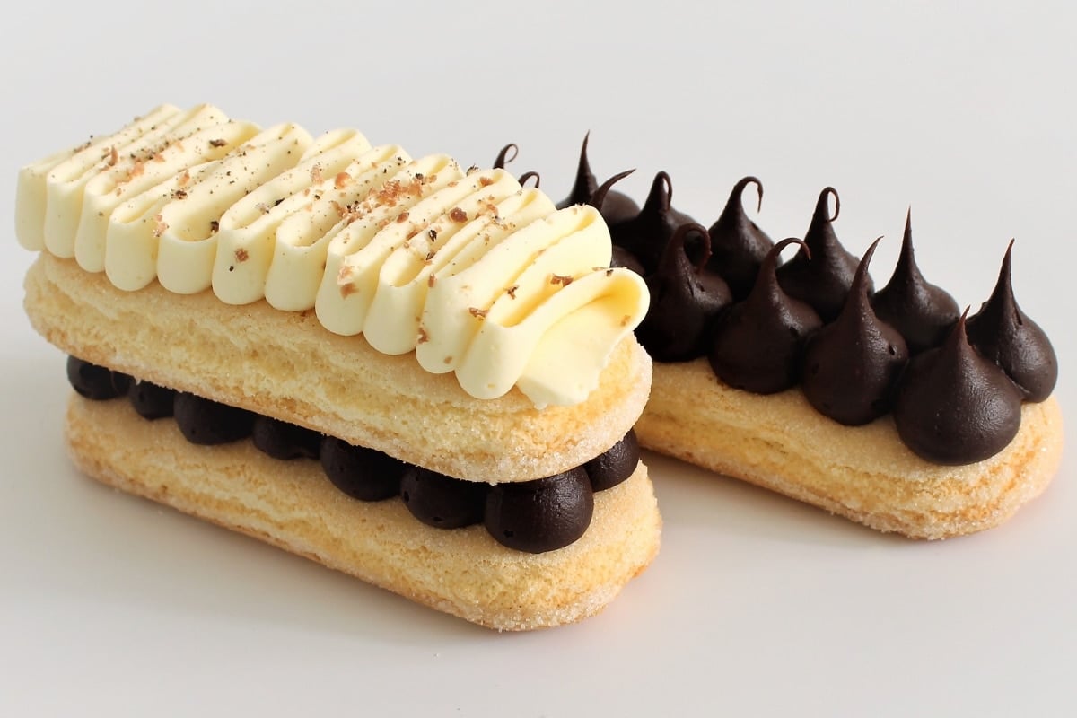 Sponger Finger Eclairs Chocolate Ganache White Chocolate Mousse Cupcake Savvy