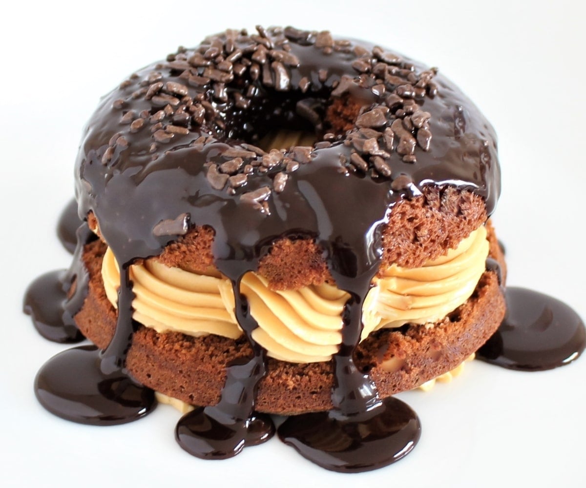 Donut Filled with Dulce de Leche Buttercream Cupcake Savvy