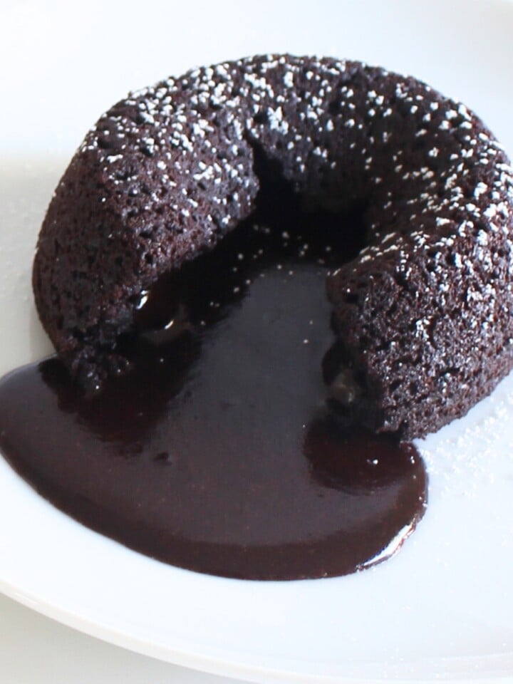 Eggless Chocolate Lava Cake Cupcake Savvy
