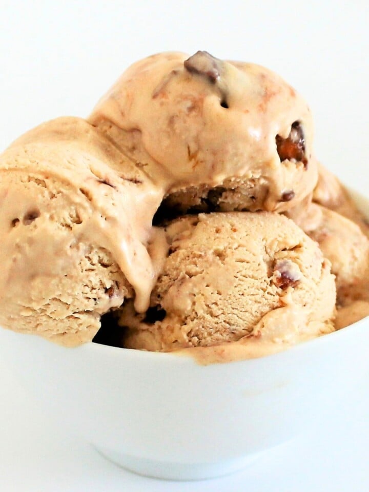Snickers Ice Cream Cupcake Savvy