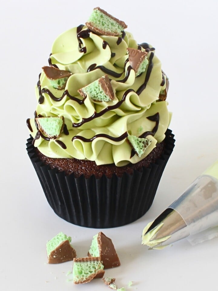Aero Buttercream – Mint Condensed Milk Frosting Cupcake Savvy