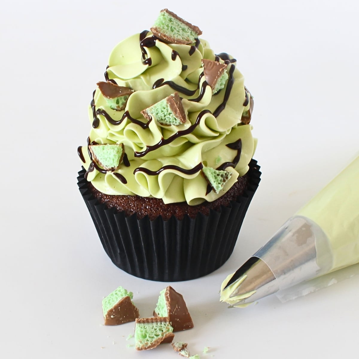 Aero Buttercream – Mint Condensed Milk Frosting Cupcake Savvy